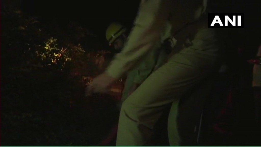 Rajouri: Fire broke out in Qila Darhal forest area. Fire officials and officials from Forest Protection Department present at the spot