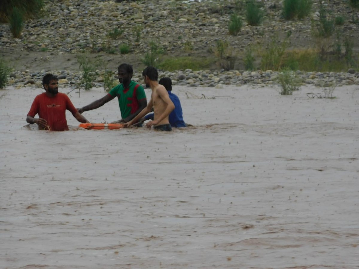 Jammu: Six people stranded in Tawi river, rescued by State Disaster Response Force (SDRF) and Jammu Civil Defence teams yesterday. The river is flowing above danger mark following incessant rain in the region