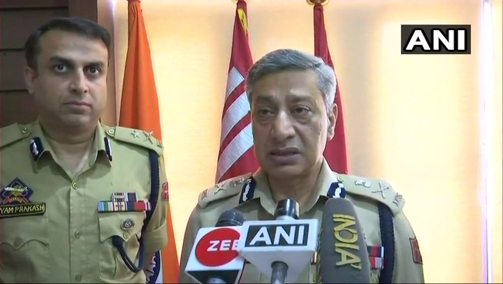 3 militants were killed in Kulgam early morning today. They were involved in abduction and killing of one police constable (Mohammad Saleem) yesterday. Bodies of the militants and 2 AK-47 rifles recovered. One militant was associated with LeT, other two were locals: SP Vaid, DGP J&K   