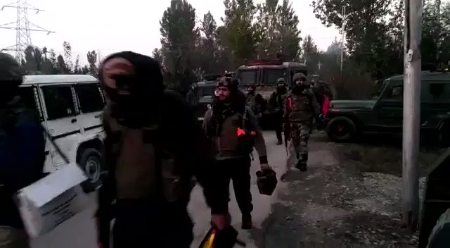 Pulwama: killed militant identified as Shabir ahmed Dar of Samboora Pulwama.  reportedly two militants including Zahoor Thokar escaped. 
