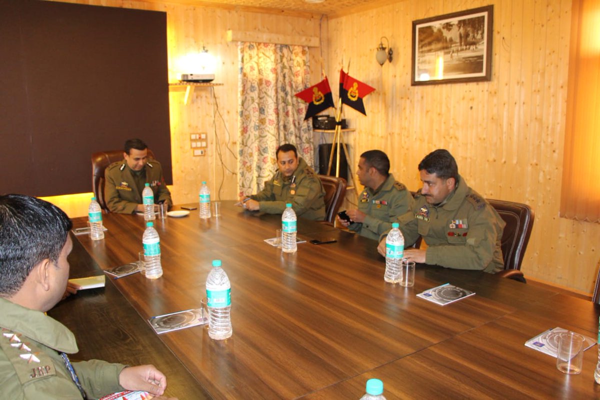 Jammu And Kashmir: IGP Kashmir SP Pani today visited Shopian and held a detailed security review meeting for the upcoming Panchayat elections in the district. He also interacted with the officers and jawans in the district.   