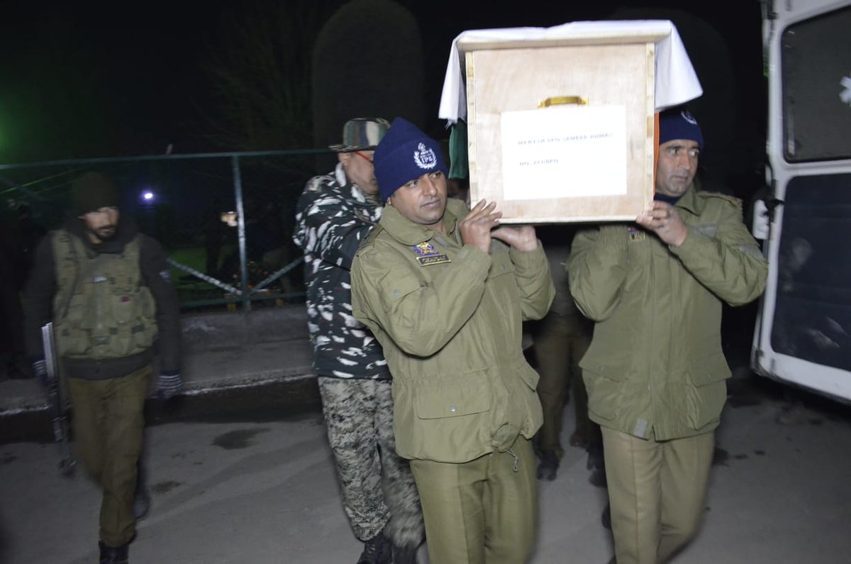 Wreath laying ceremony for  Kashmire police Sameer Ahmad Mir who was killed today evening held at DPL Pulwama. Senior officers led by SSP Pulwama laid floral wreaths on the mortal remains and paid rich tributes to the dead