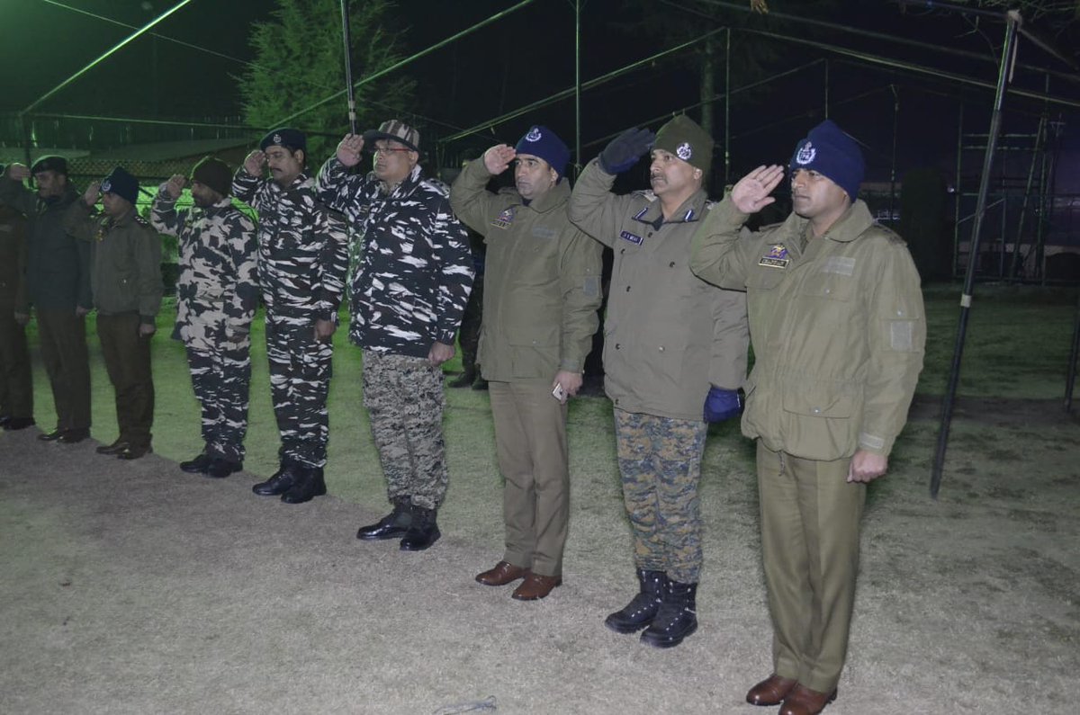 Wreath laying ceremony for  Kashmire police Sameer Ahmad Mir who was killed today evening held at DPL Pulwama. Senior officers led by SSP Pulwama laid floral wreaths on the mortal remains and paid rich tributes to the dead