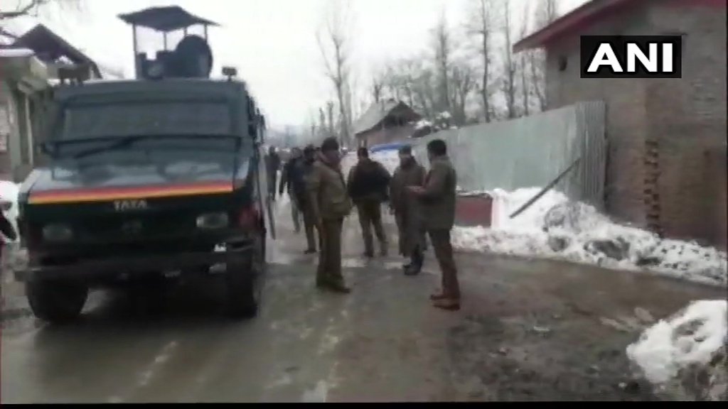 Visuals: Jammu and Kashmir: Militants lobbed a grenade towards a Police station in Kulgam, three civilians injured (visuals deferred by unspecified time)   