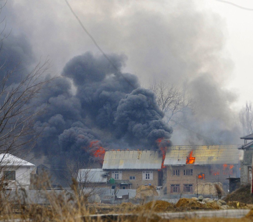 Pulwama encounter ends after 18 long hours in Kashmir. Third Jaish Terrorist killed by security forces in this fierce encounter in which 4 Army Jawans were killed and many other Army/Police Jawans have been injured. Identity of the militant being ascertained now.   