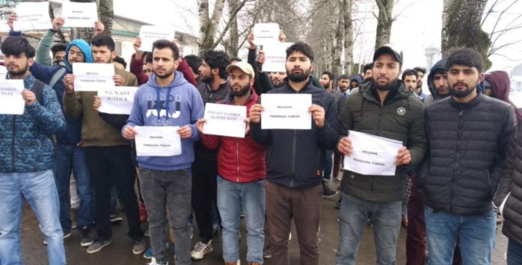 Students stage protest in Sopore against attacks on Kashmiris outside Valley    
