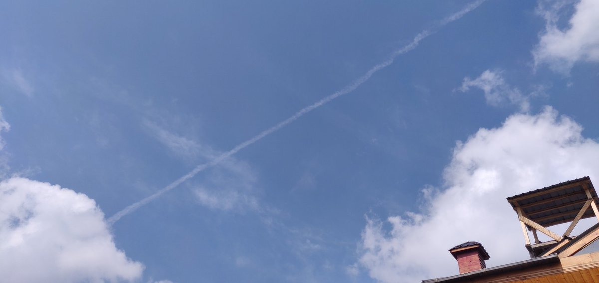 Fighter jet trails over Srinagar right now