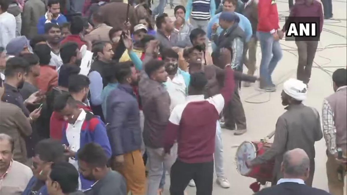 Visuals from Attari-Wagah border; Wing Commander AbhinandanVarthaman to be received by a team of Indian Air Force.   