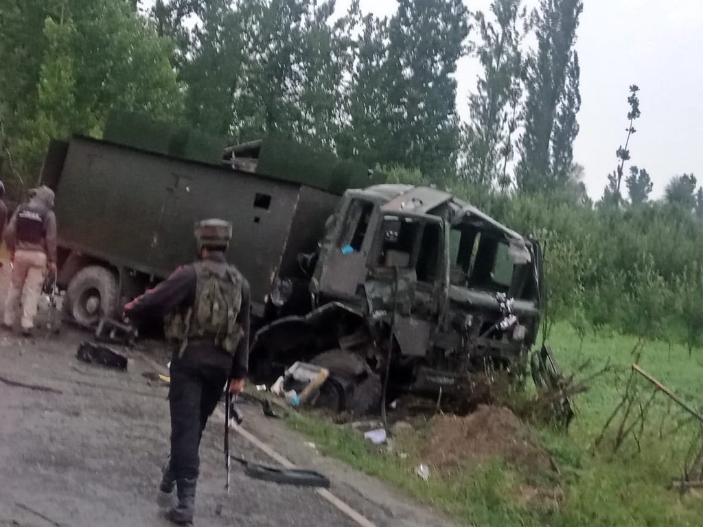 Two soldiers among 19 injured in Pulwama IED attack on Army Vehicle, brought to the hospital with severe contusions/concussions, have succumbed to their injuries while undergoing treatment in 92 Base Hospital.