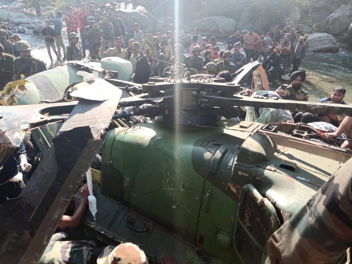 First images of helicopter force landing site in Poonch of Jammu & Kashmir. Miraculous escape for 7 on-board ALH Helicopter which included Northern Army Commander Lt. Gen. Ranbir Singh. All are reported to be safe with minor injuries.